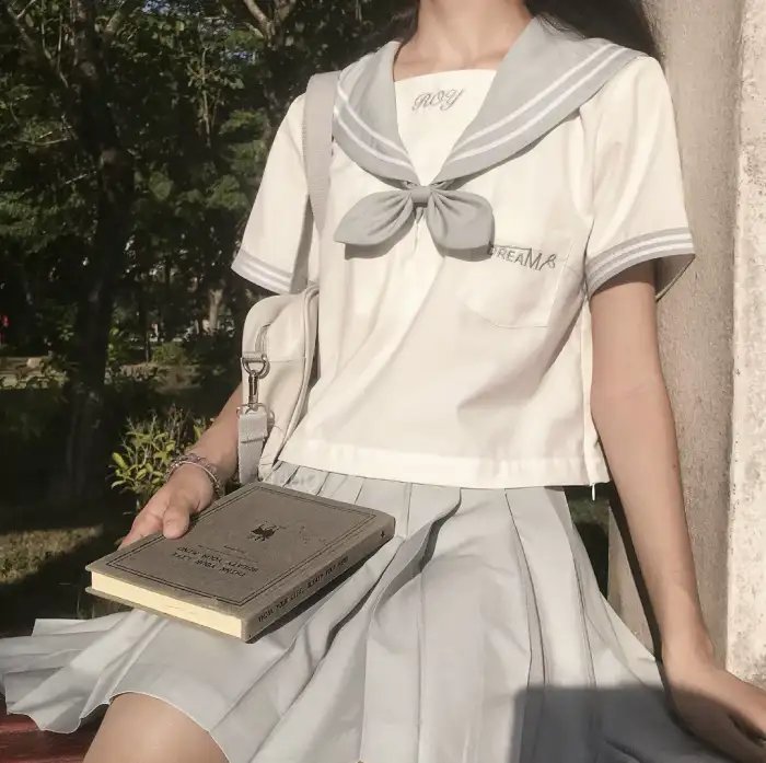 新同事她不好惹